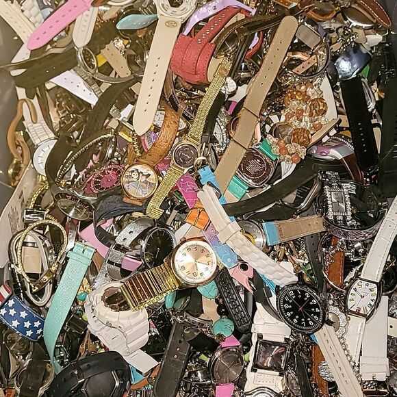Resellers Lot of 40 Watches Collectors Flea Market Crafters Steampunk NO OFFERS! - Picture 3 of 10